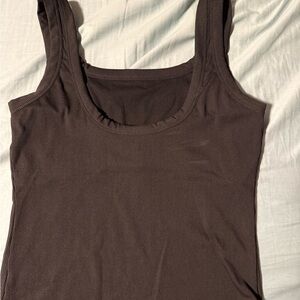 SHEIN Brown Crop Top Chic and Versatile